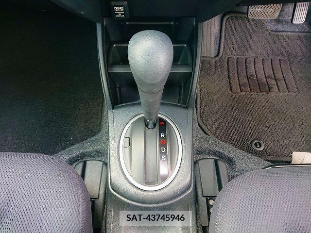 Honda FIT HYBRID 2011-12 234894-19
