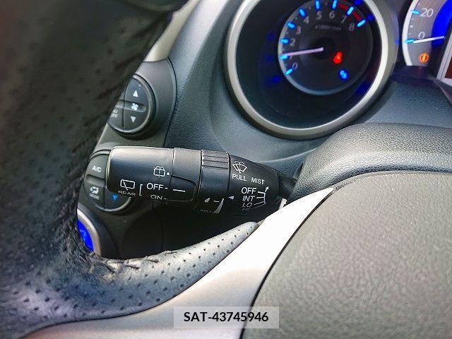 Honda FIT HYBRID 2011-12 234894-10