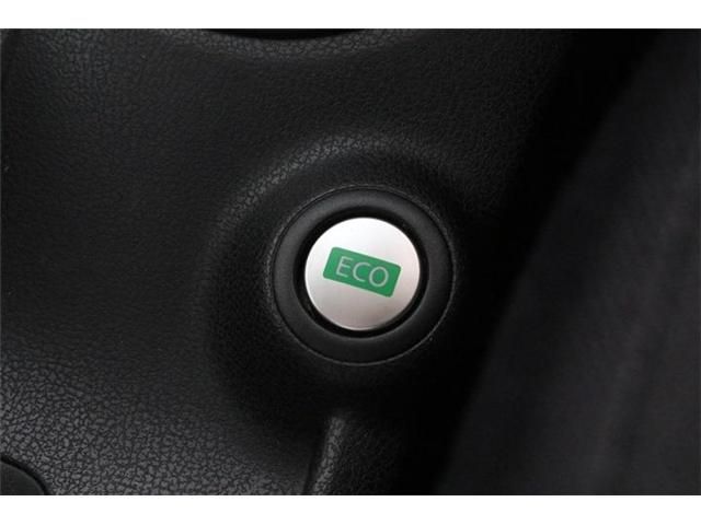 Nissan NOTE 2015-02 6753-13