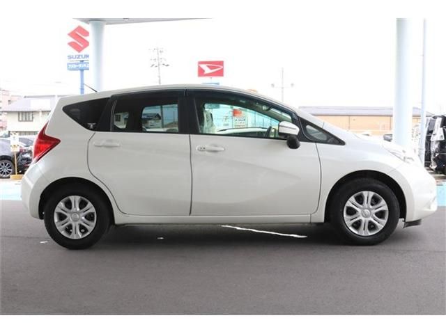 Nissan NOTE 2015-02 6753-28