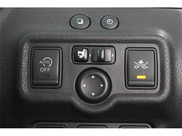 Nissan NOTE 2015-02 6753-9