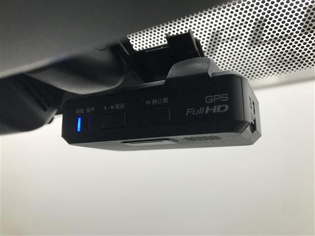 Nissan LEAF 2018-08 6490-22