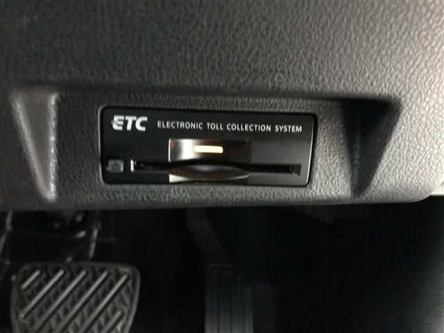 Nissan LEAF 2018-08 6490-24