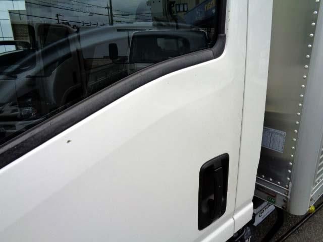 Isuzu ELF TRUCK 2012-04 23639-19