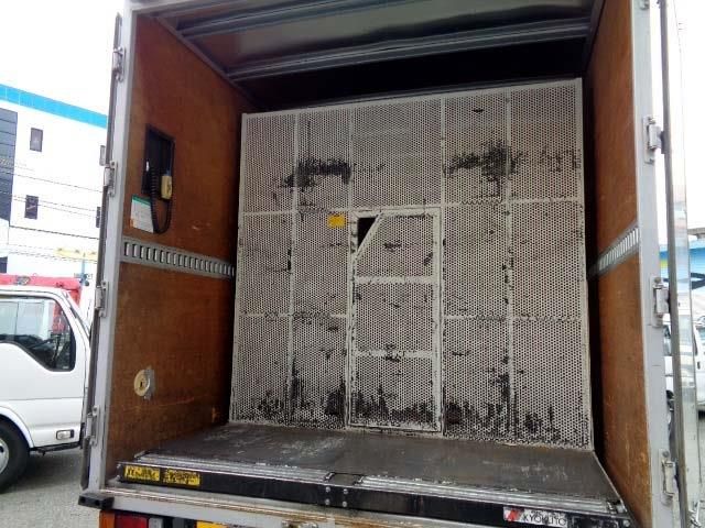 Isuzu ELF TRUCK 2012-04 23639-11