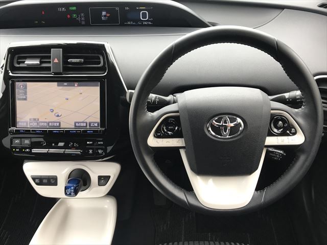 Toyota PRIUS 2016-07 7708-1