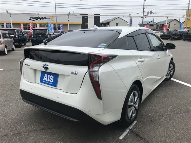 Toyota PRIUS 2016-07 7708-2