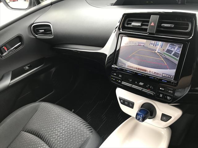 Toyota PRIUS 2016-07 7708-16