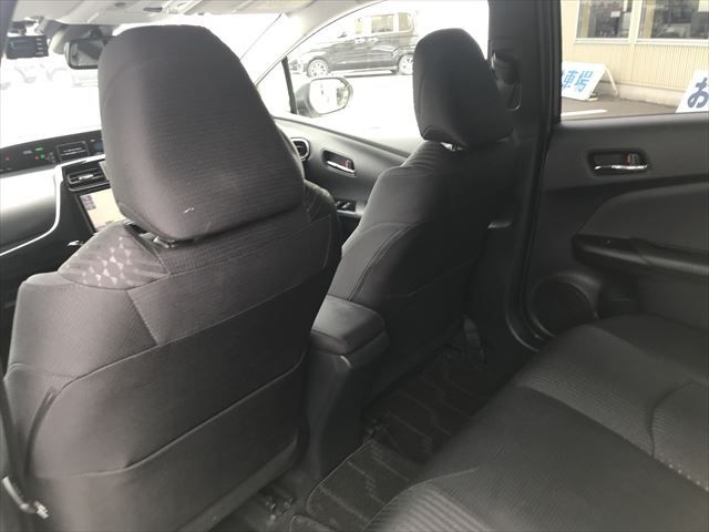 Toyota PRIUS 2016-07 7708-12