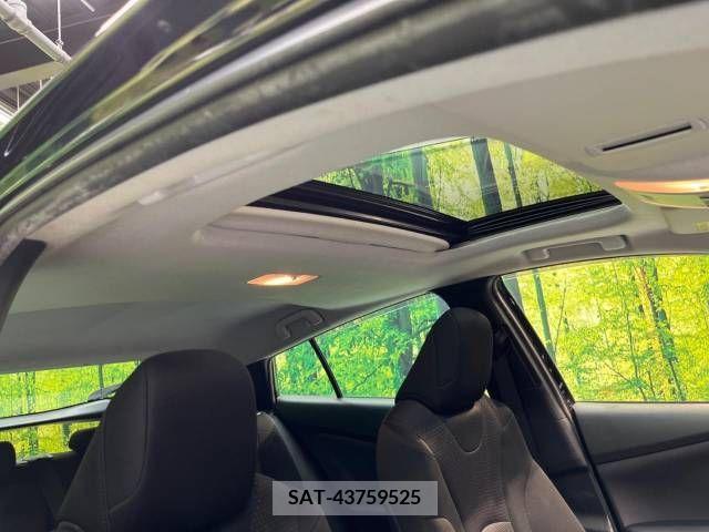 Toyota PRIUS 2019-06 330462-2