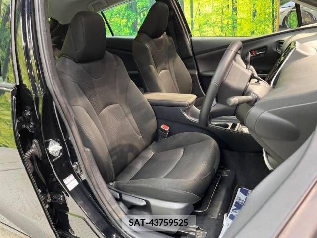 Toyota PRIUS 2019-06 330462-8
