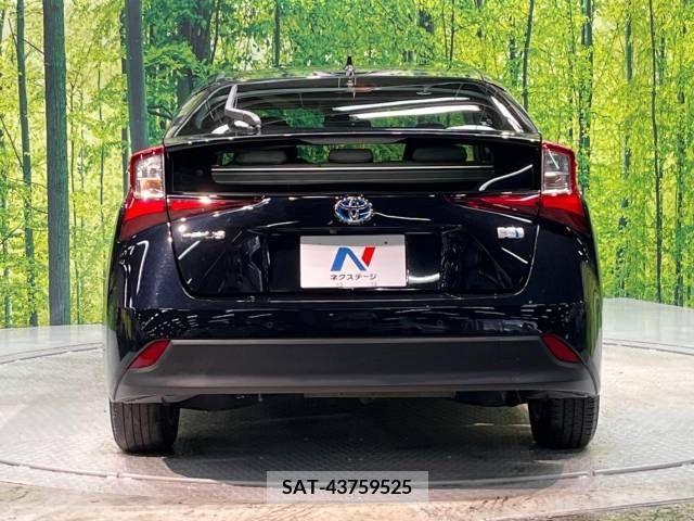 Toyota PRIUS 2019-06 330462-15