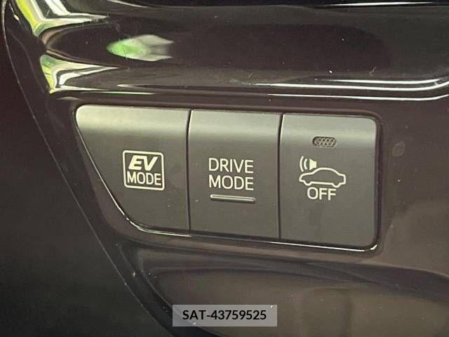 Toyota PRIUS 2019-06 330462-7