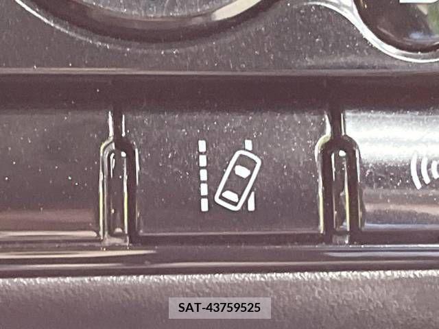 Toyota PRIUS 2019-06 330462-6