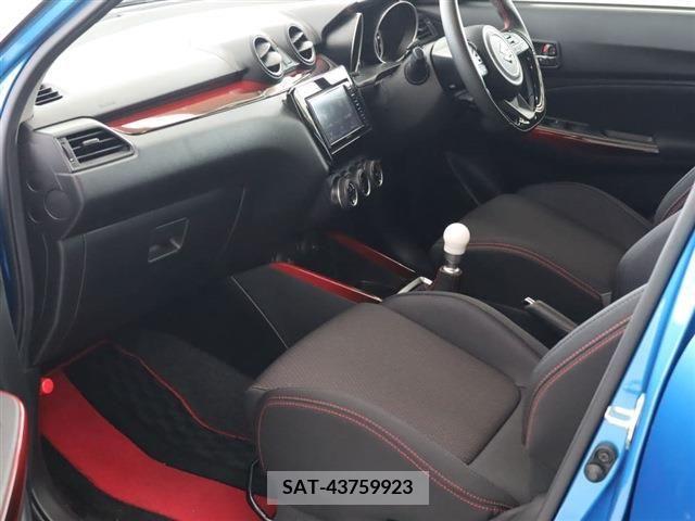 Suzuki SWIFT 2023-08 320839-12