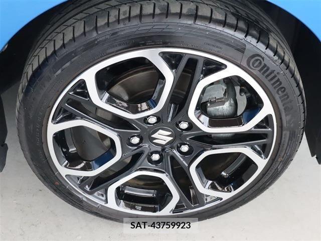 Suzuki SWIFT 2023-08 320839-6