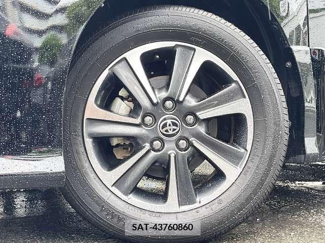 Toyota VOXY 2021-06 394991-3