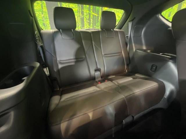 Mazda CX-8 2018-06 22815-11