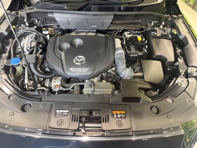 Mazda CX-8 2018-06 22815-18
