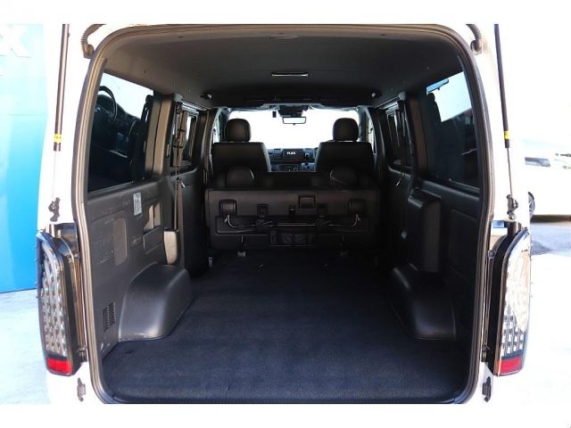Toyota HIACE VAN 2022-01 18175-4