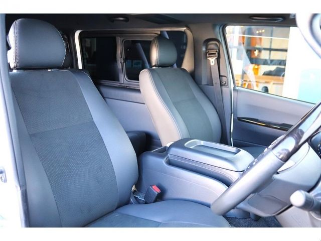 Toyota HIACE VAN 2022-01 18175-7