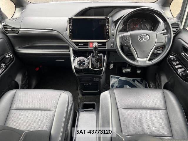 Toyota ESQUIRE 2018-09 215351-1