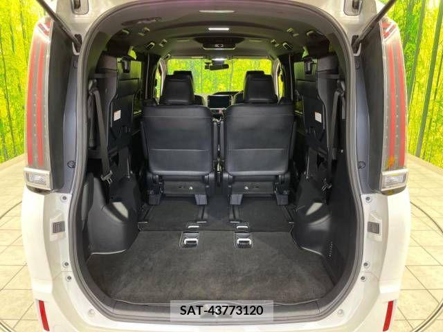 Toyota ESQUIRE 2018-09 215351-11