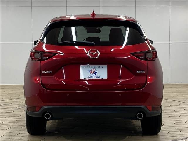 Mazda CX-5 2017-03 11914-14