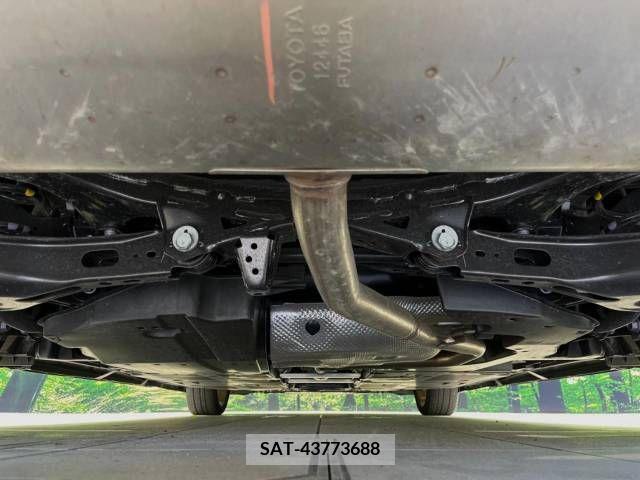 Toyota PRIUS 2023-02 366459-19