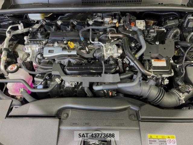 Toyota PRIUS 2023-02 366459-18