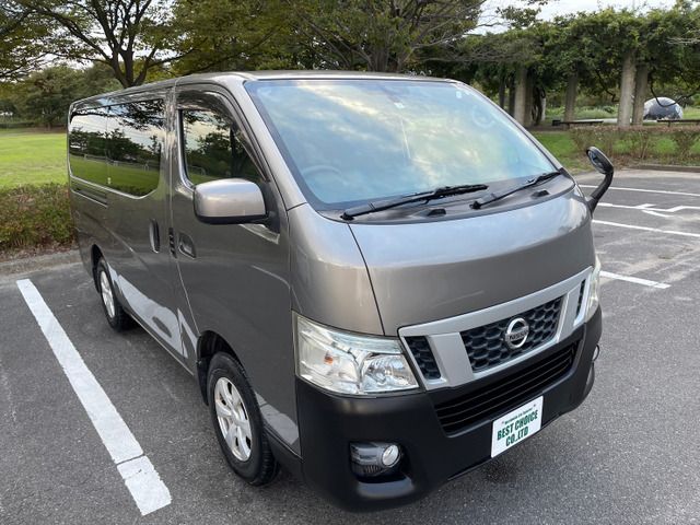 Nissan NV350 Caravan 2012-10 9506-11