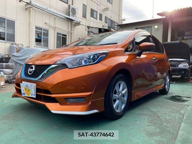Nissan NOTE 2016-11 379608-2