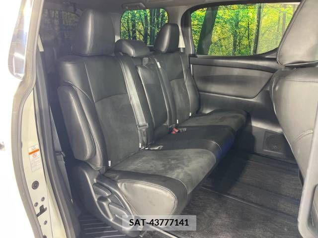 Toyota VELLFIRE 2015-02 332024-9