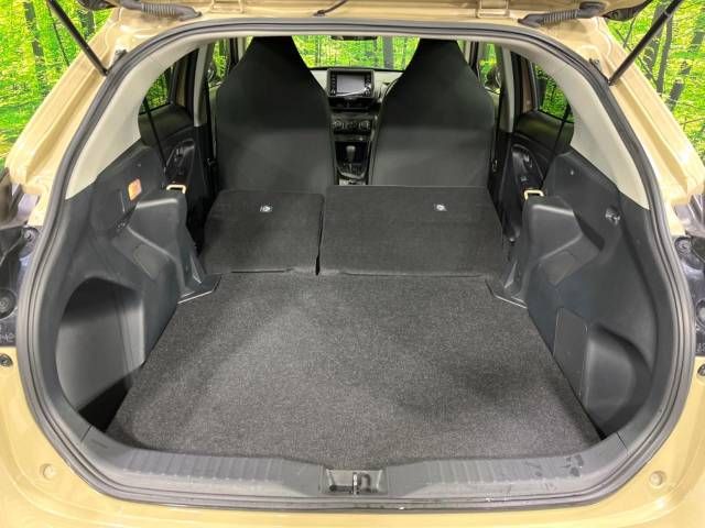 Toyota YARIS CROSS 2023-04 194217-10