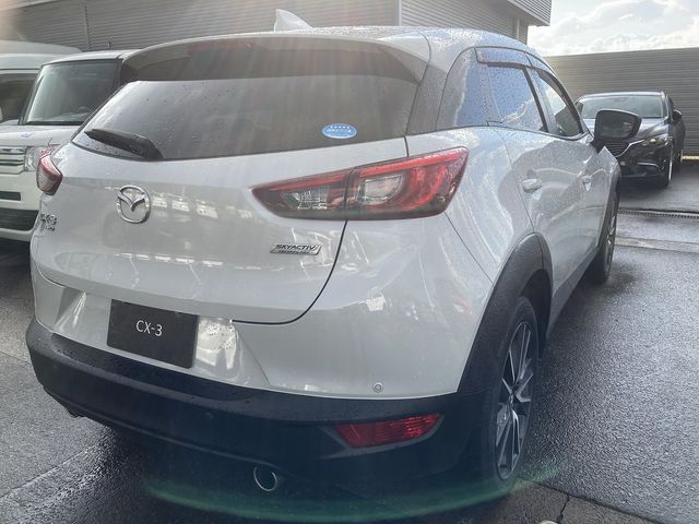 Mazda CX-3 2017-07 22479-4