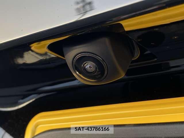 Honda N BOX CUSTOM 2023-10 279348-18