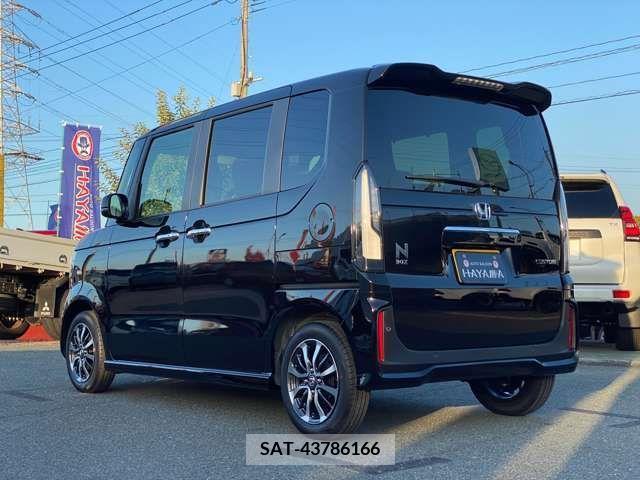 Honda N BOX CUSTOM 2023-10 279348-6