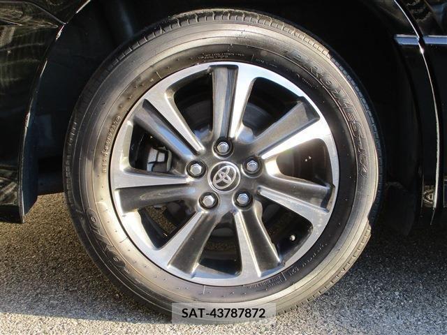 Toyota VOXY 2019-08 203307-11