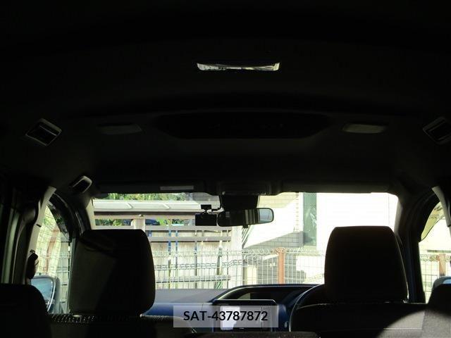 Toyota VOXY 2019-08 203307-14