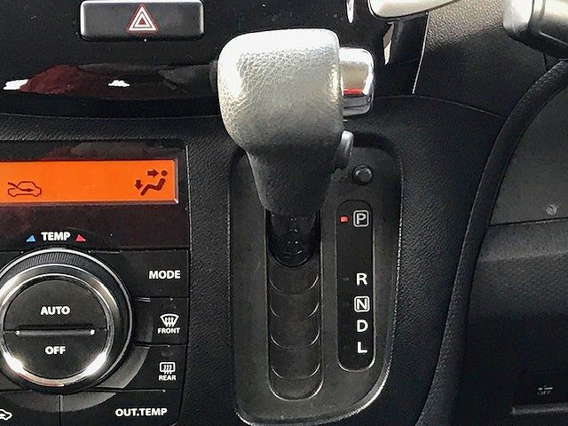 Mitsubishi DELICA D2 2014-08 27612-19