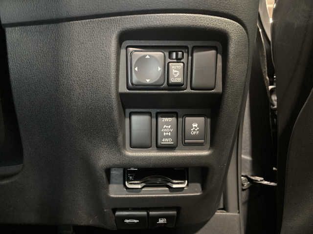 Nissan JUKE 2012-02 3124-3