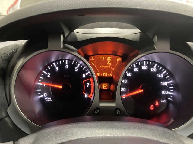Nissan JUKE 2012-02 3124-8