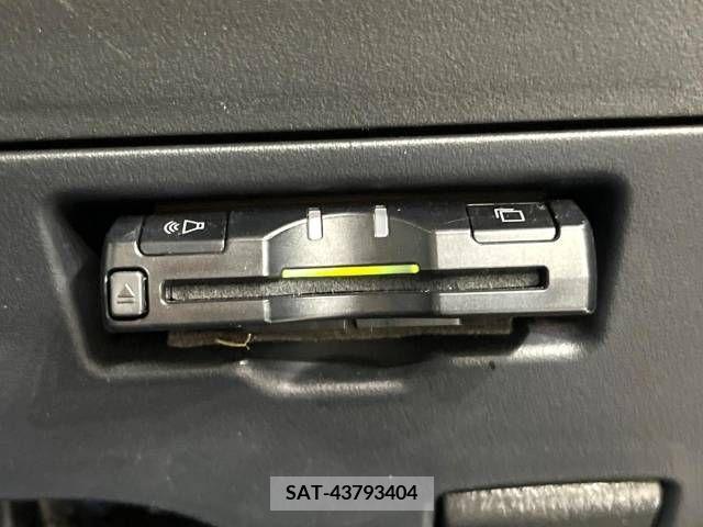 Toyota VITZ 2010-08 370149-4
