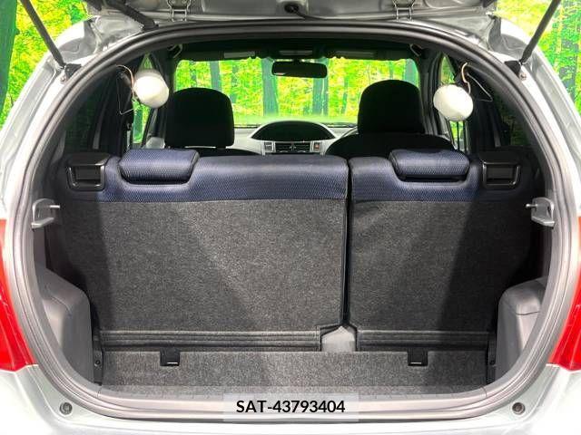 Toyota VITZ 2010-08 370149-10