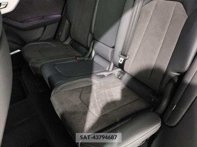 Audi Q8 2019-12 372600-22