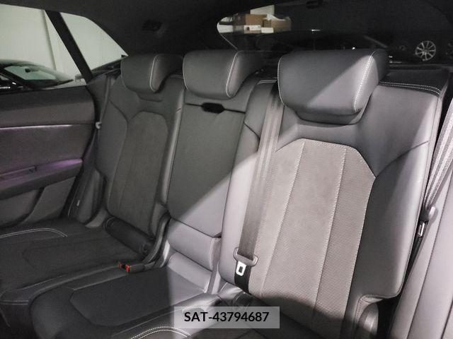 Audi Q8 2019-12 372600-21