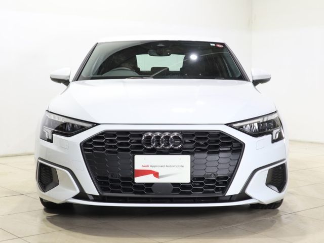 Audi A3 2023-03 26826-1