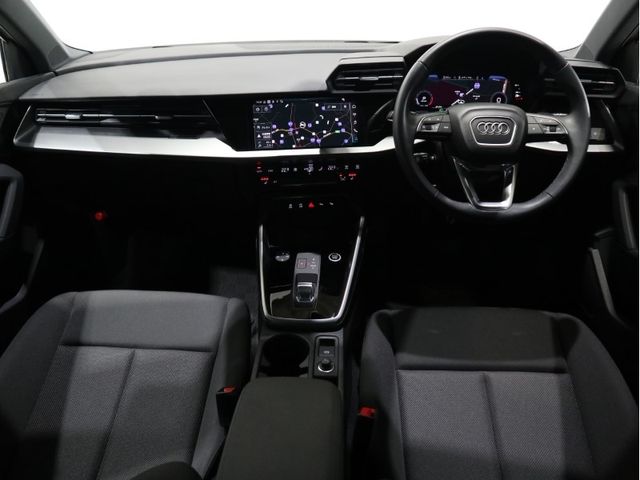 Audi A3 2023-03 26826-9
