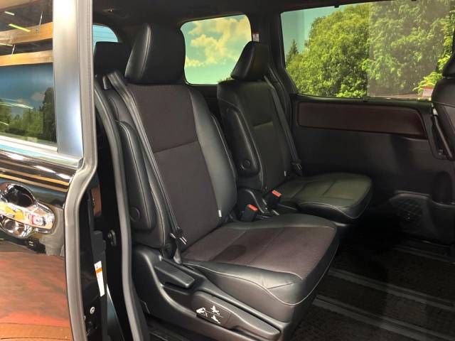Toyota ESQUIRE 2018-07 9672-9