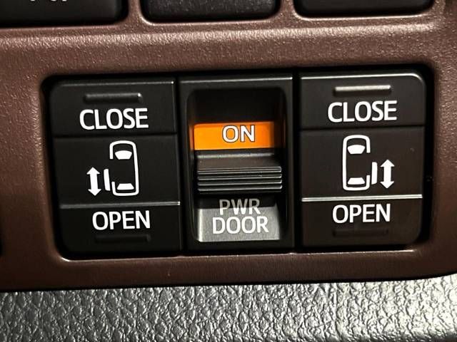 Toyota ESQUIRE 2018-07 9672-5